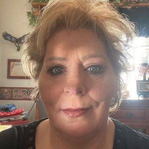 Meet your Posher, Carla